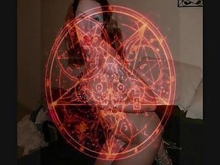 Nikki Newgate Satanic phim 