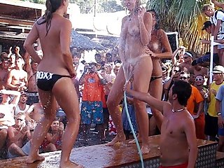 Festa trong Spiaggia