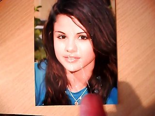 Selena Gomez CumCovered Nr.6