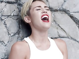 Miley Cyrus - Wrecking Ball ( Πορνό Edit )