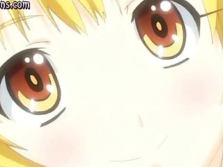 Blonda anime elf läcker en kuk